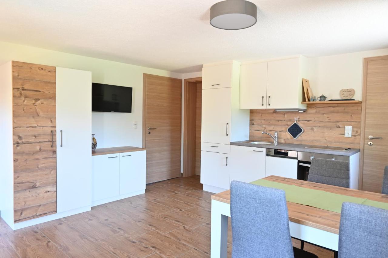 Biohof Auinger, Der Tiererlebnishof Apartment Aurach am Hongar Exterior photo